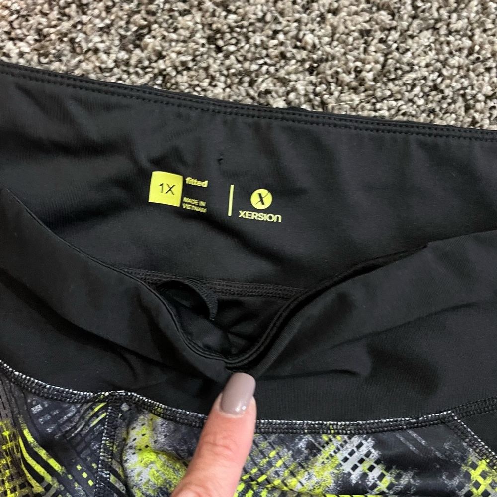 Xersion workout pants - Picture 2 of 3